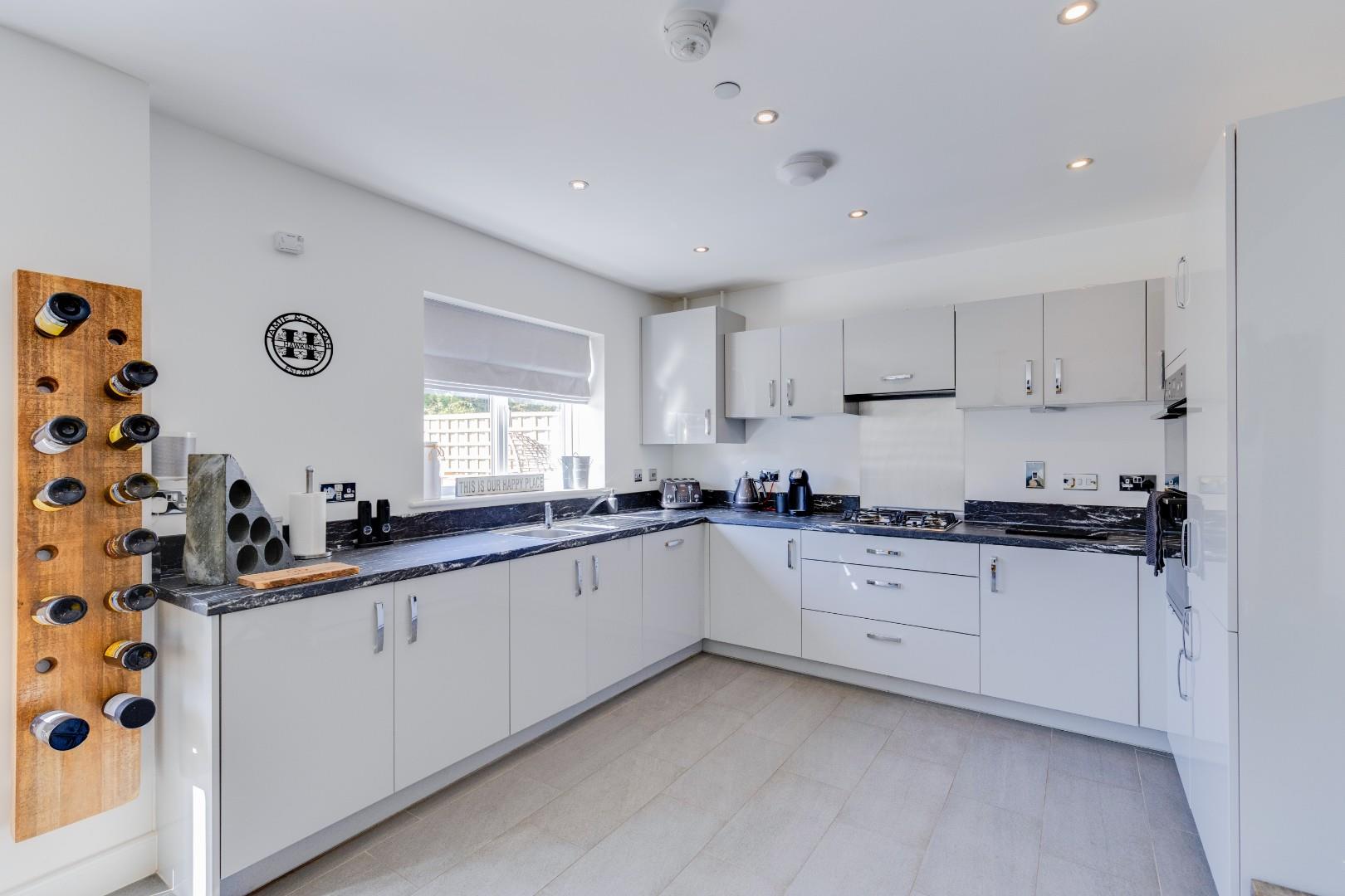 38 Melrose Walk, Sully, CF64 5WD